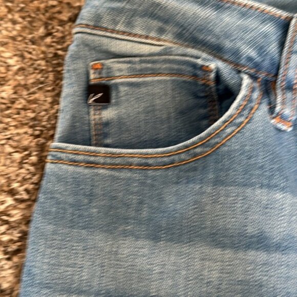 Kancan 30 Light Wash Straight Leg Distressed Jeans - Picture 5 of 9